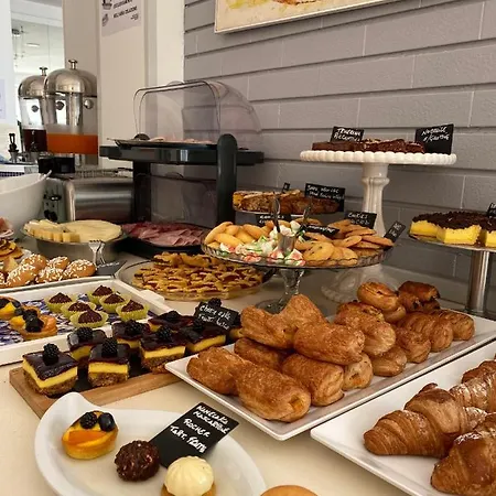 Alda & Bed & Breakfast 4*